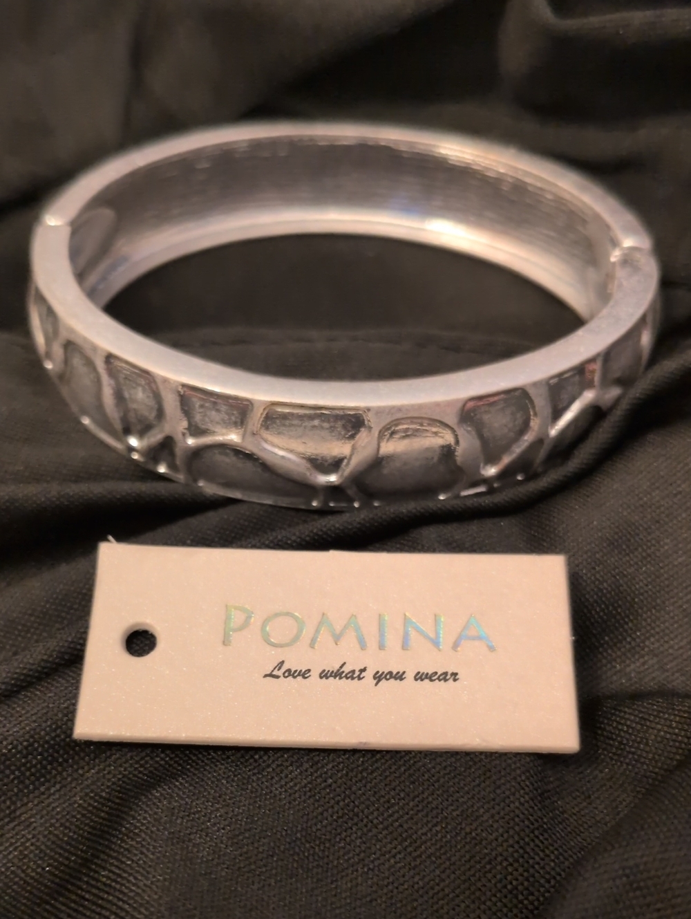 Pomina Silver Textured Bangle Bracelet